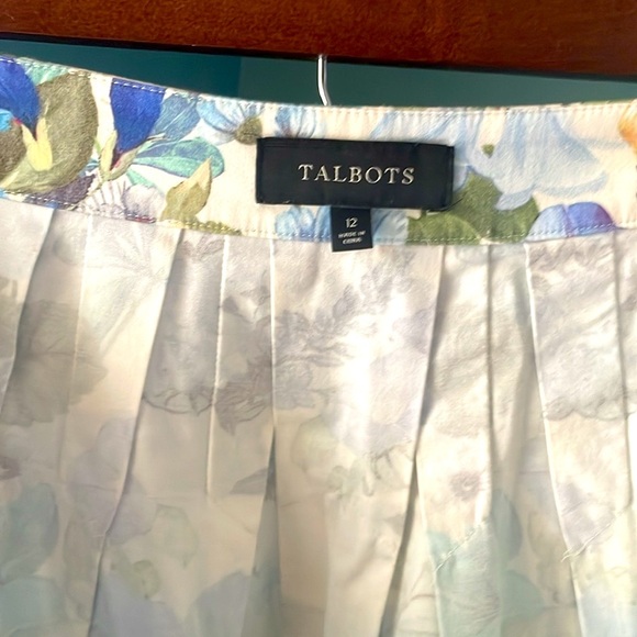 Talbots hydrangeas, and morning glory floral Knee-Length A-Line Skirt - Picture 4 of 4